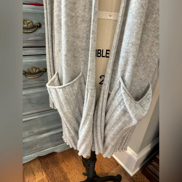 Anthropologie Pilcro Super Soft Gray Open Front Cardigan - Picture 4 of 8